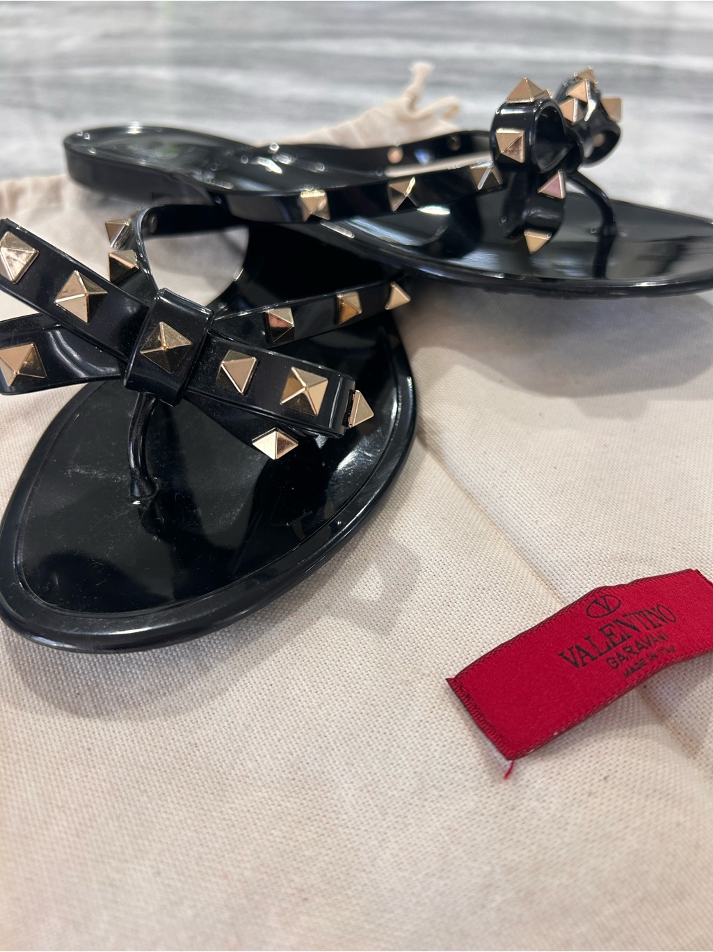 Valentino Rockstud Bow Thong Jelly Sandals Black Size 39